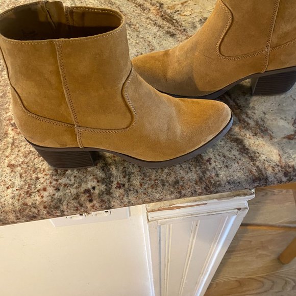 Booties - Picture 3 of 6